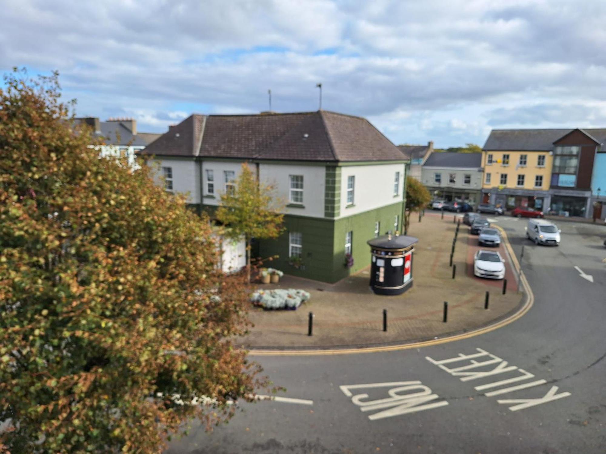 Crotty'S Of Kilrush Heritage Guest House Экстерьер фото